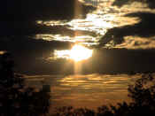 Sunset8.JPG (27869 bytes)